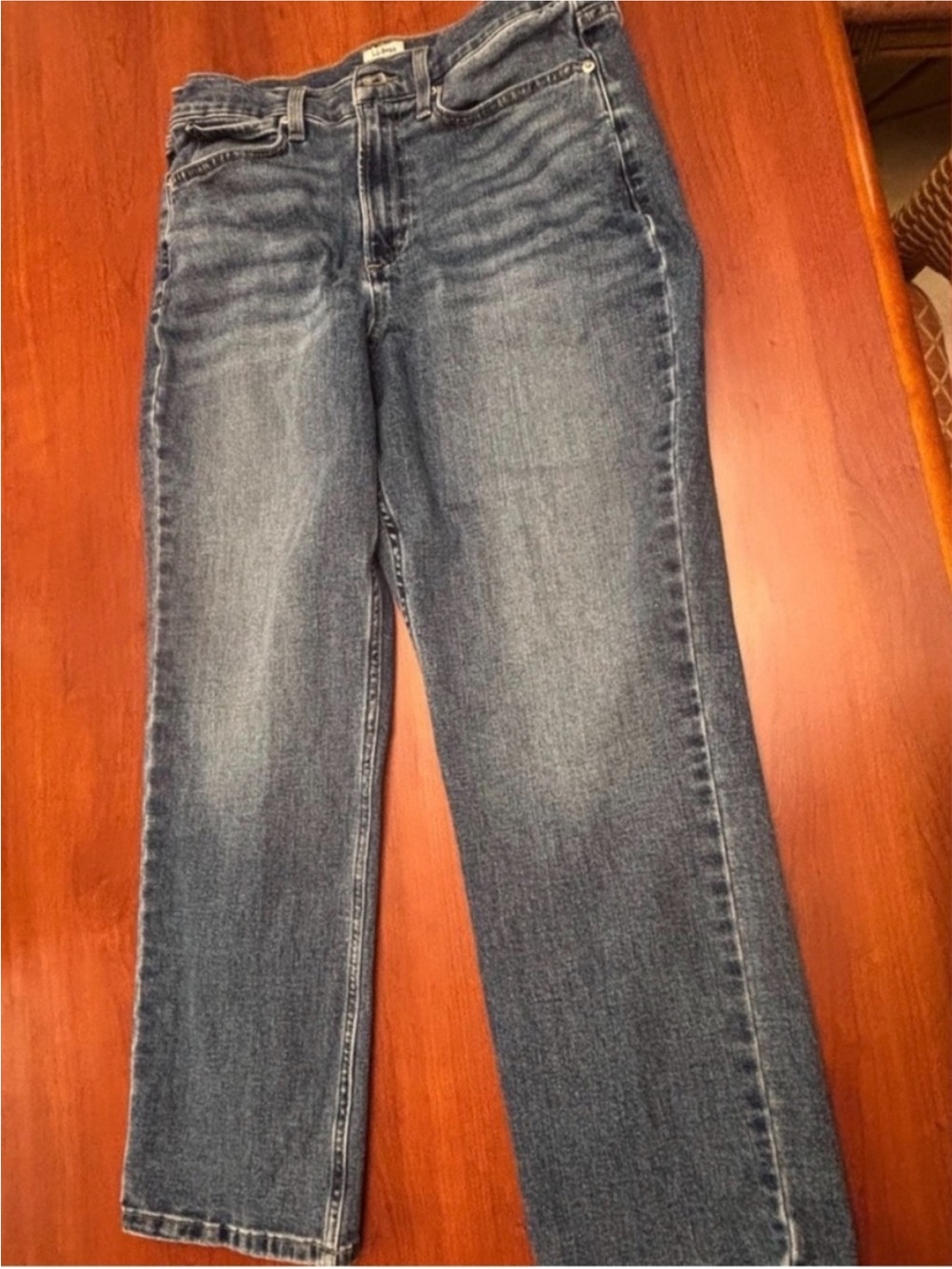 L.L. Bean Like New Straight Leg Jeans Blue 14P Petite - Picture 2 of 4